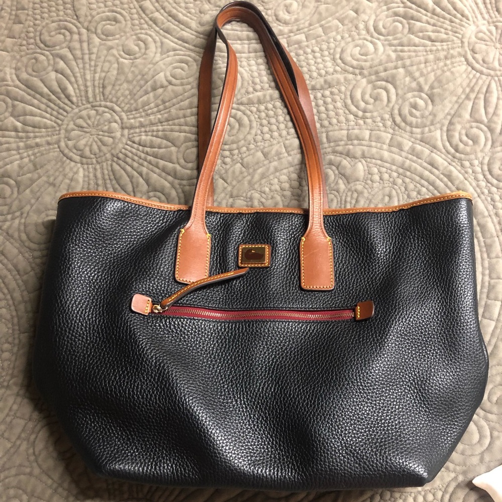 Dooney & Bourke Camden black pebbled leather tote bag. Gently used. See inside